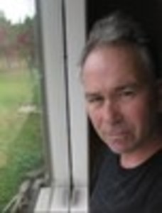 Тони  Берджесс