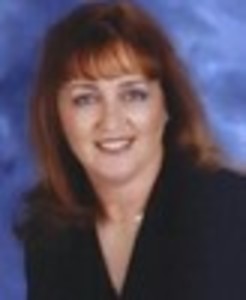 Lynn  Viehl