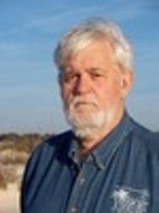 Роберт  Воган