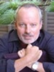 Майкл  Роботэм