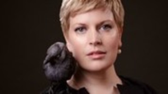 Сара  Перри