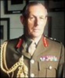 Майкл  Карвер