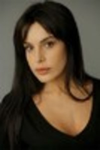 Миа  Лобутич