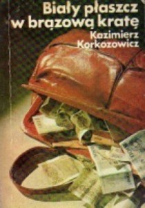 Biały płaszcz w brązową kratę